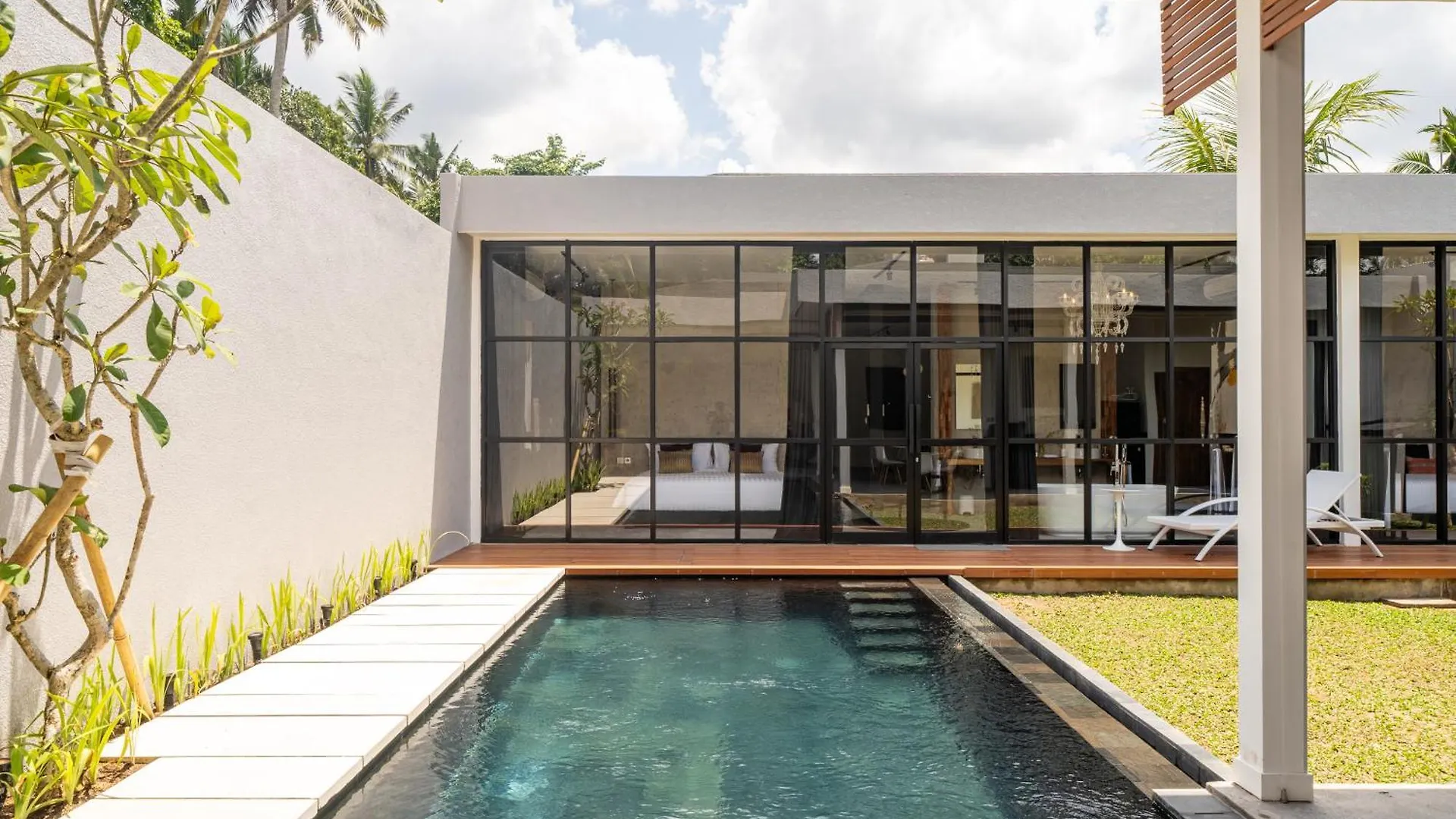 Rouge - Loft Edry Villa Ubud